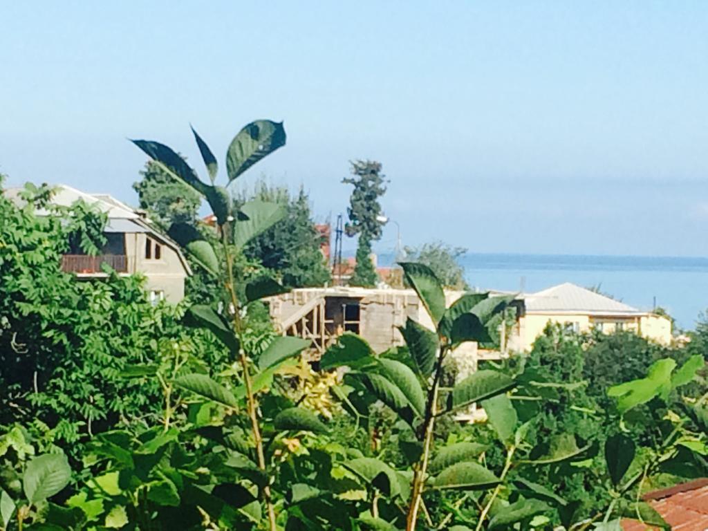 Villa La Familia Makhinjauri Exterior foto