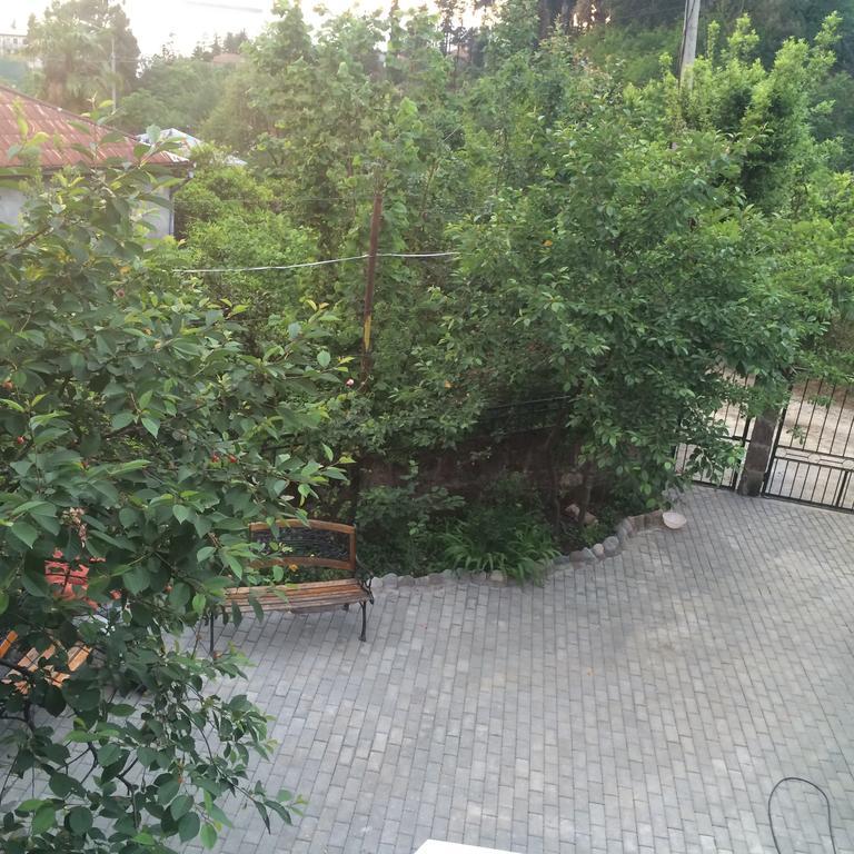 Villa La Familia Makhinjauri Exterior foto