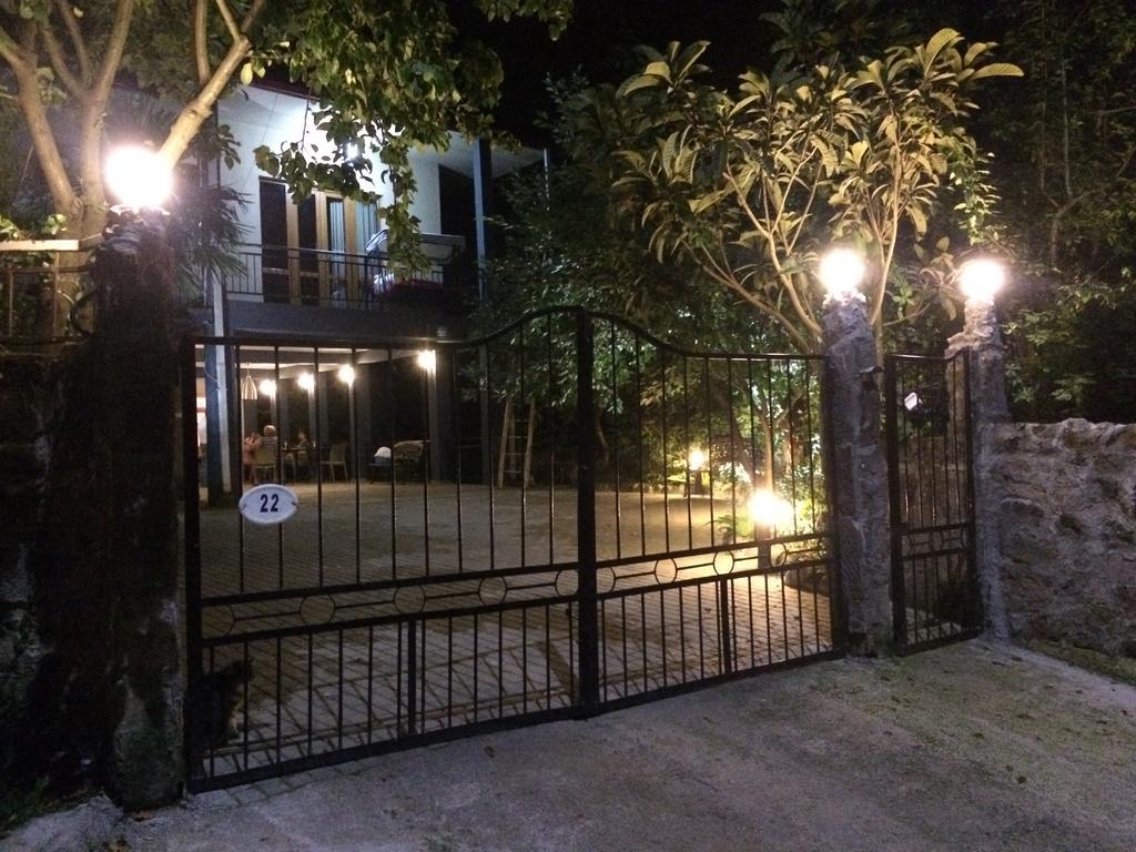 Villa La Familia Makhinjauri Exterior foto